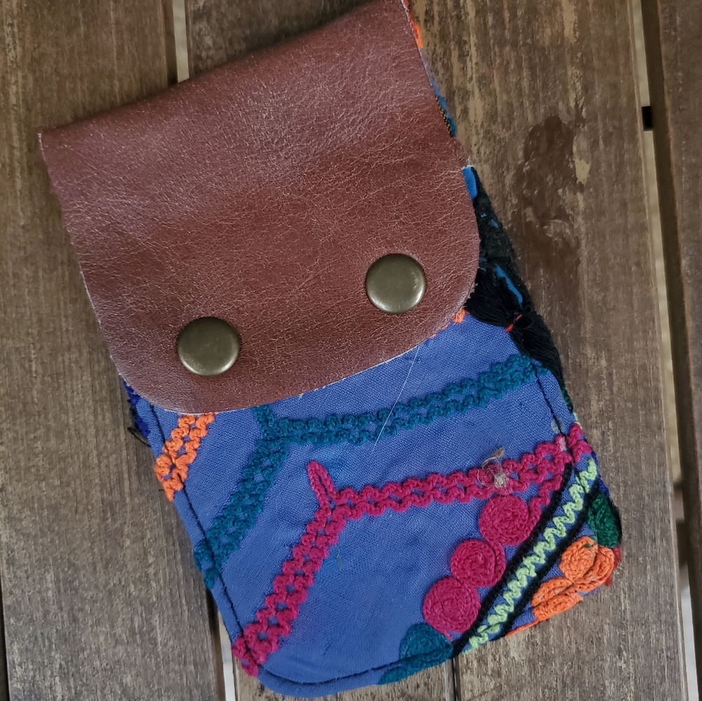 🍄🪬 Free People Boho Embroidered Repurposed vtg banjara hippie Wallet card case - Picture 13 of 16